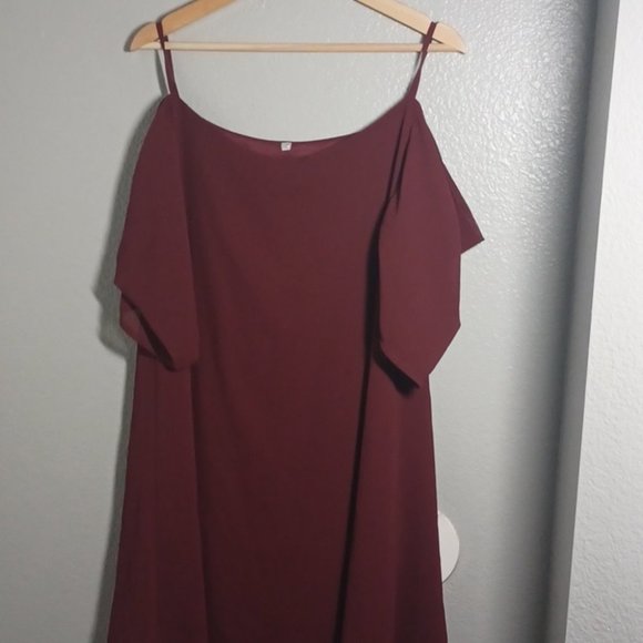 Red flowy midi dress - Picture 2 of 6